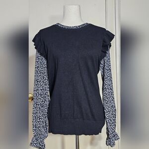 (NWOT) Sioni - Black and White Ruffle Sleeve Sweater/Blouse (NWOT)